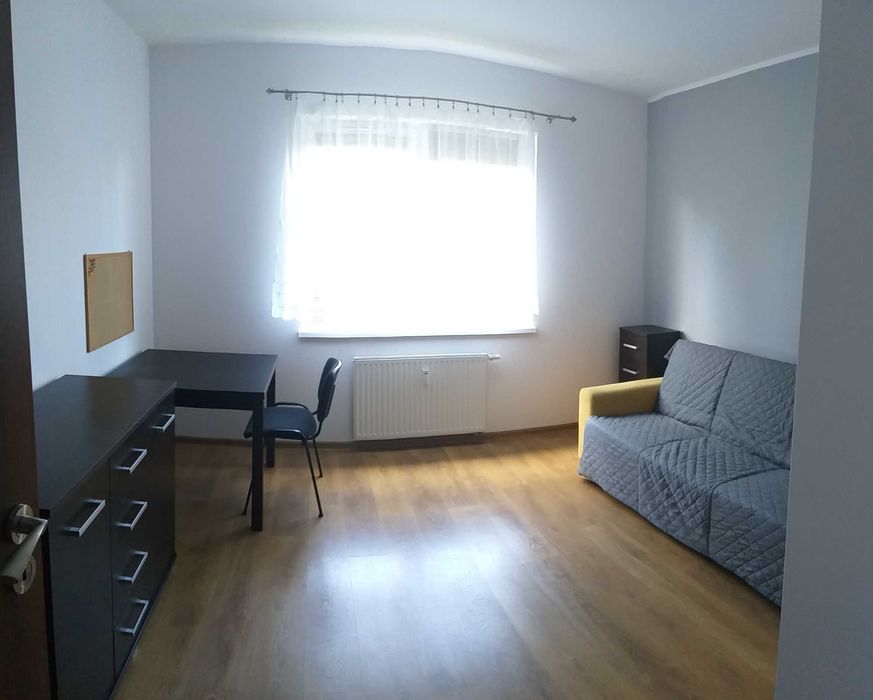 Wynajmę 3-pokojowe Mieszkanie studentom ul.Żiżki 8 + Garaż! BLISKO KORTOWA! - Widok 2