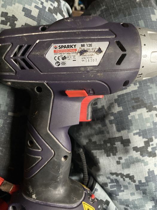Шуруповёрт SPARKY BR 12E — на запчасти, без аккумулятора