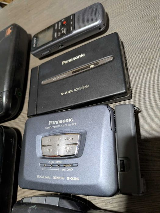 SONY D-33 D800K Panasonik RQ-S11 RQ-SX30 одним лотом цена за все !