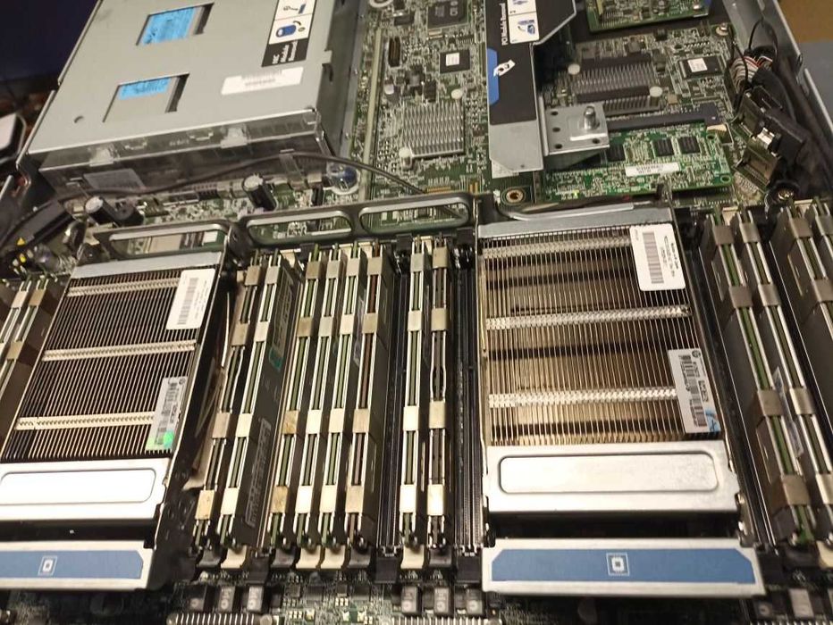 Сервер HP DL360p Gen8 / 2×E5-2680 v2 / 96 ГБ / 20 ядер, 40 потоків