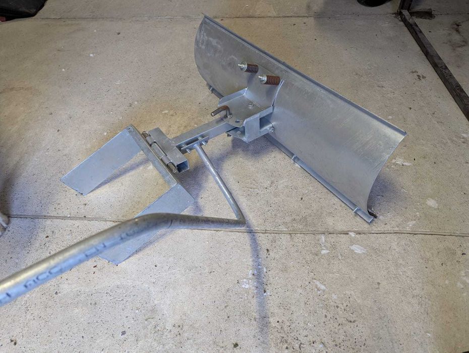 Traktorek kosiarka Alko T16-102, brill, hydro, Briggs, PŁUG