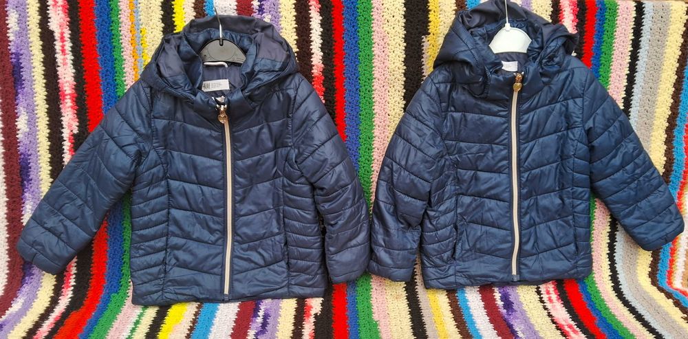 Куртки, шапки, пуховик, можна для двійні