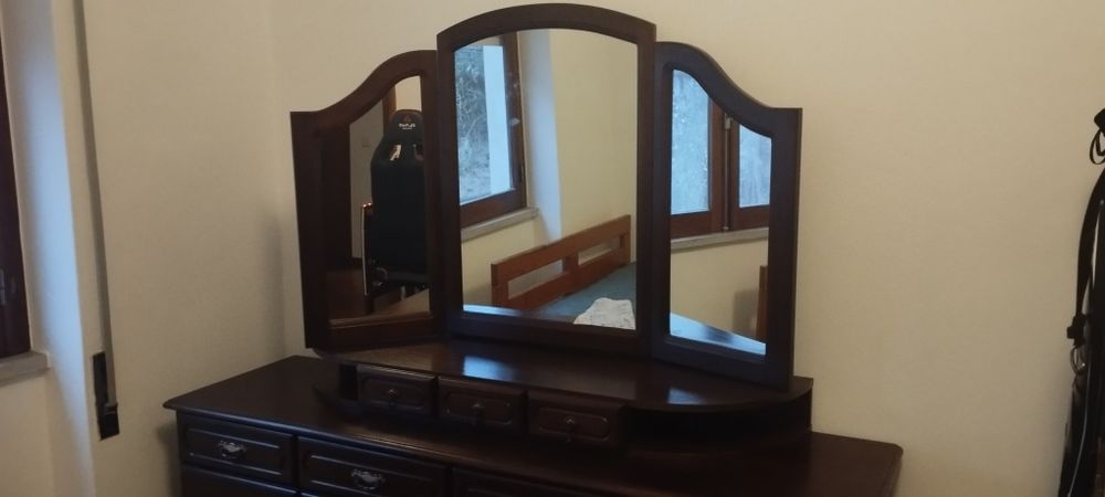 Cómoda mogno 1,65m  comprimento