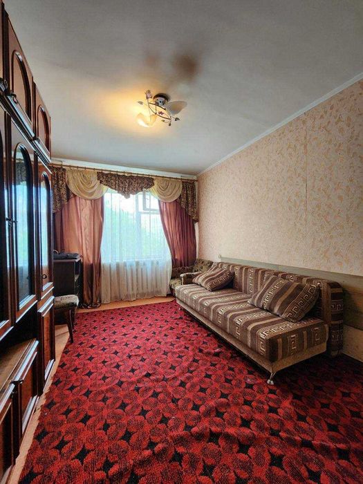 Продам 2 кімнатну кв-ру на Кримської !