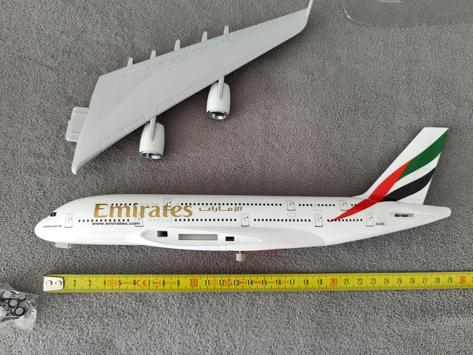 Model Airbus A 380 1:240