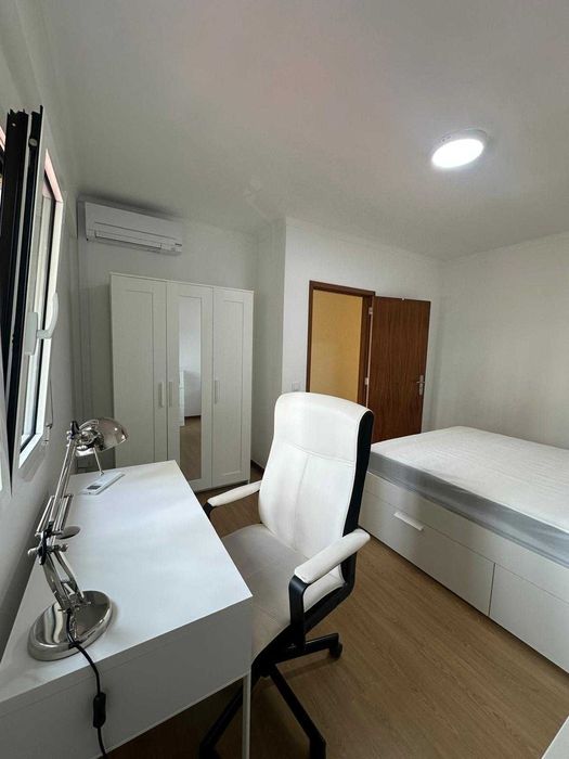 Arrendamento de quartos em apartamento, na Avenida Elisio de Moura, Coimbra