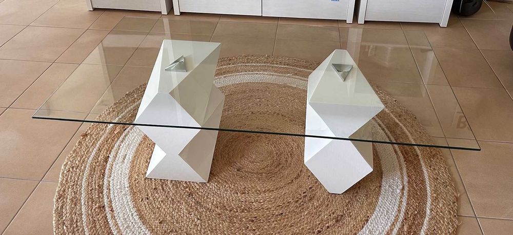 Mesa de centro design muito bonita