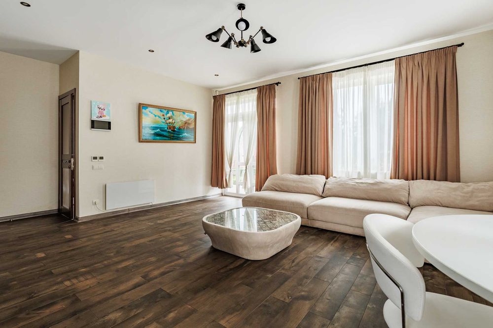 Продаж БУДИНКУ  в Гореничах 180 м2 на 10 соток