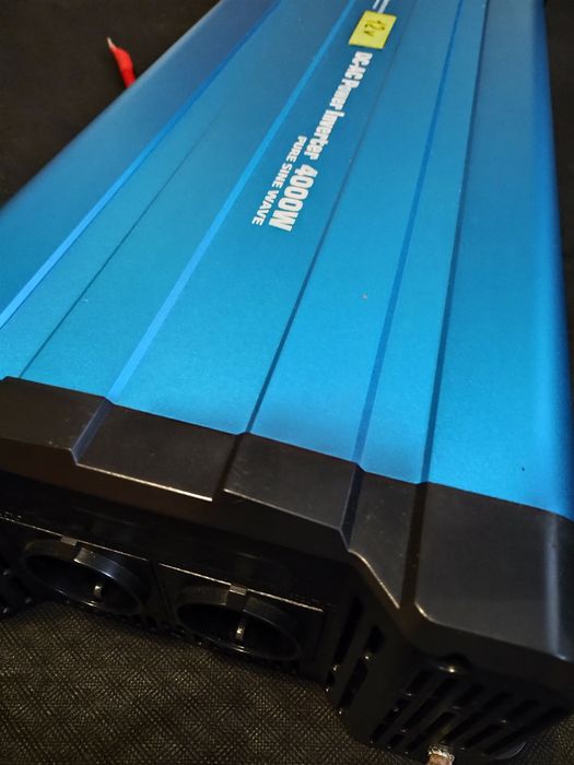 Solartronics 12-220,4000w Німець.8 кг.