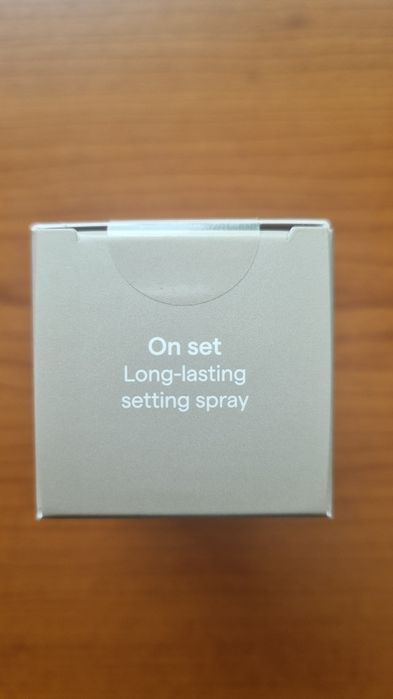 LH Cosmetics Setting Spray utrwalający makijaż