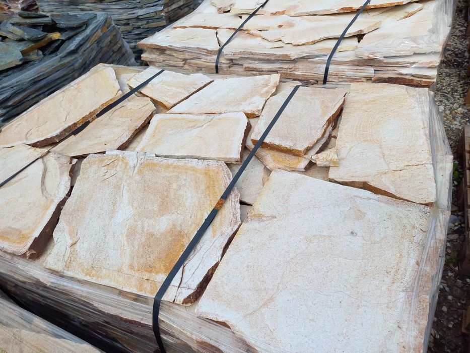 Gnejs kamień elewacyjny na elewację  taras schody płaski twardy gr 1-3