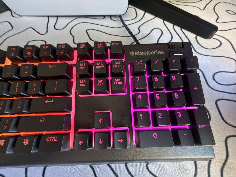 Klawitura steelseries  apex 3