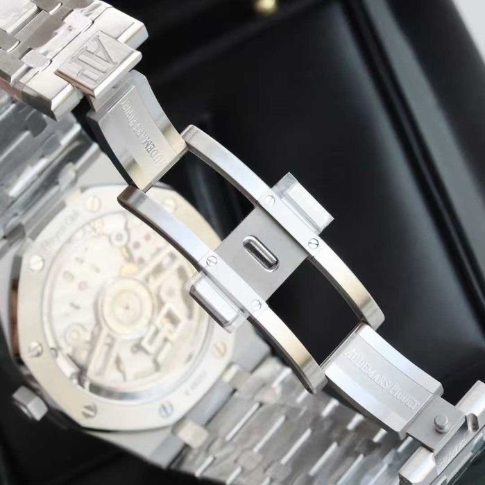 Nowy_Zegarek_Audemars Piguet_ /Mechanizm-błękit