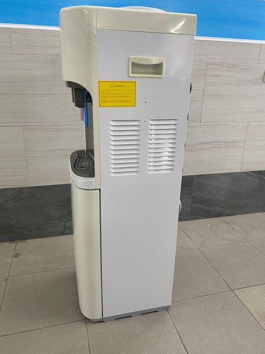 Кулер для воды Hotfrost V115B