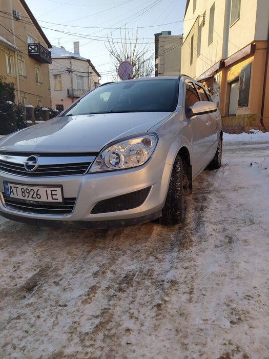 Авто на впевненому ходу.Збережене. То