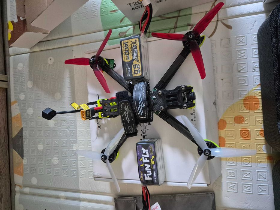 Zestaw FPV - TX16S, gogle Skyzone Cobra X V4, quad iFlight Nazgul v3