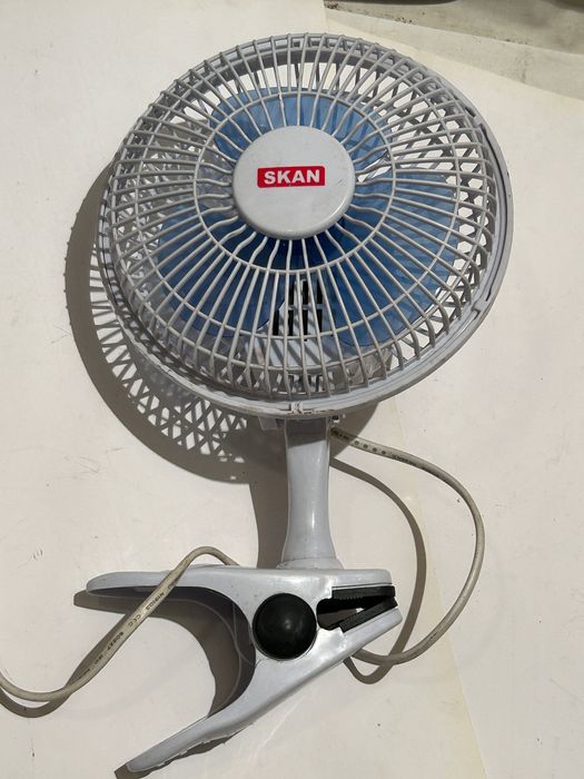 Mały wentylatorek biurkowy SKAN - 20 cm