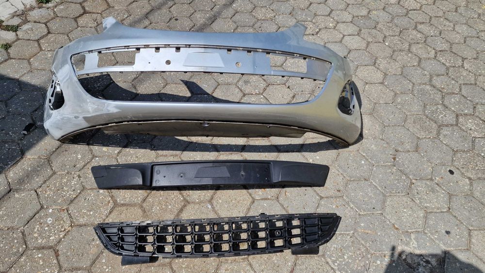 Vendo parachoques opel corsa 2013 5 portas