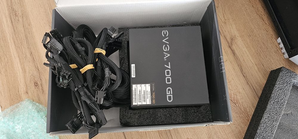 EVGA 700 GD 700W 80+ Gold