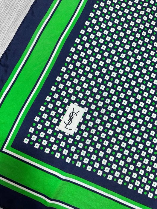 Шелковый платок yves saint laurent ysl