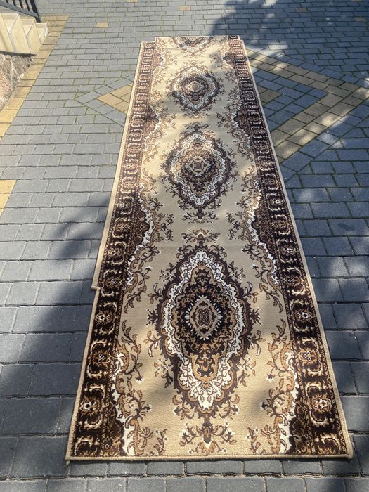 Dywan 345x90 w dobrym stanie