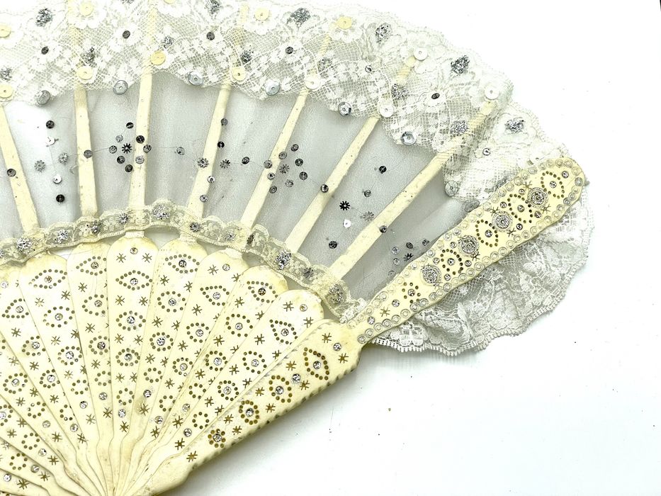 Leque antigo osso refeito