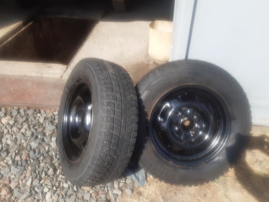 1799 за колесо в зборі, Ваз 13протектор як новий,колеса зимові .