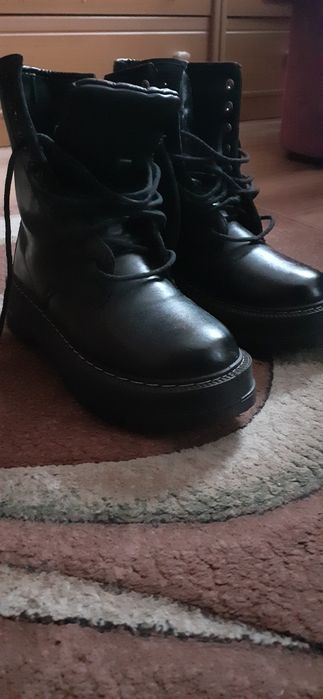 Buty dziewczęce botki Sinsay