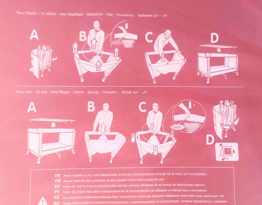 Cama de bébé dobravel com muitos acessorios