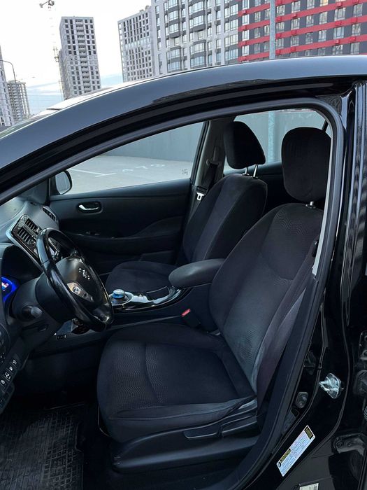 Продам Nissan Leaf 2013
