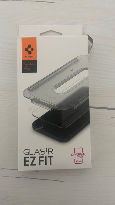 Protetor de Ecrã Spigen para iPhone 13 | Novo
