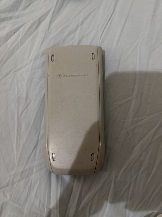 Calculadora Texas Instruments TI-84 PLUS