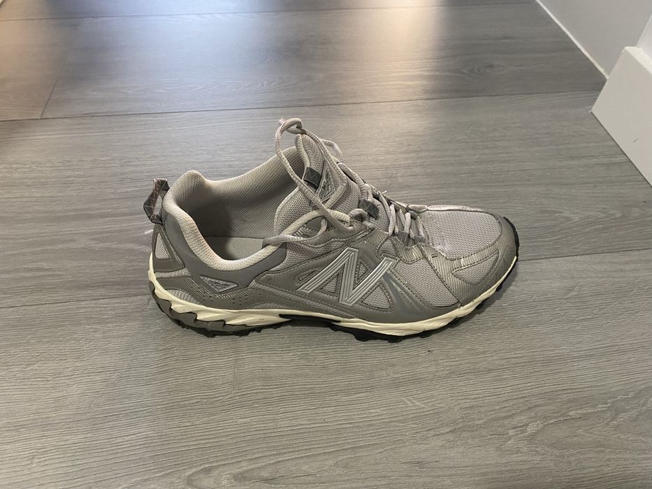 New Balance 610 Siver