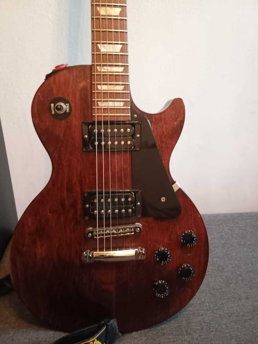 Gitara Gibson Les Paul Studio 2011 + futerał - ZAMIENIĘ