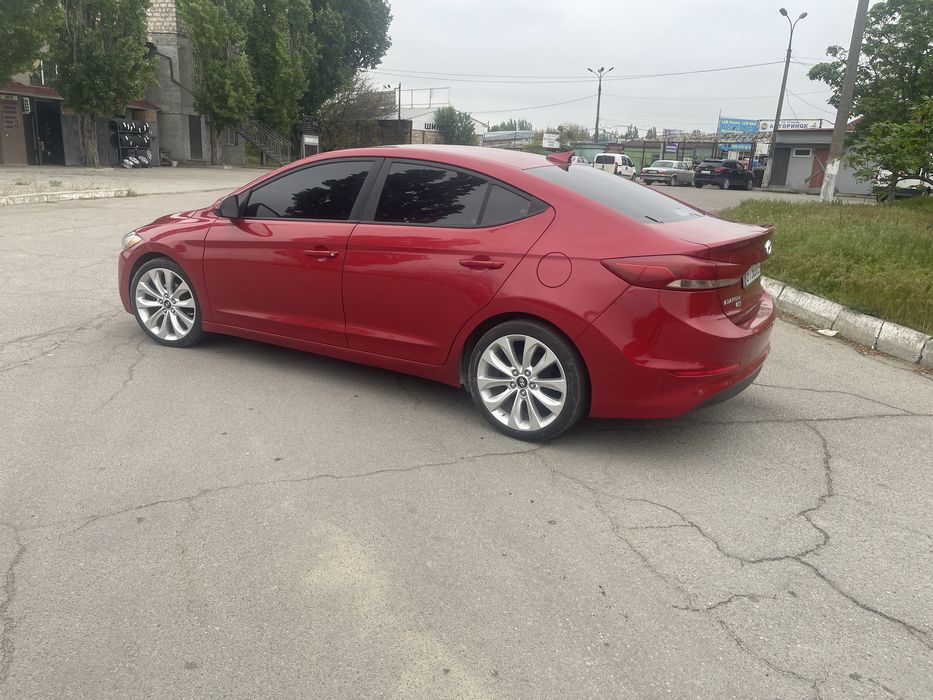 Hyundai  Elantra