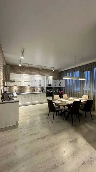 Продаж 3к квартир, 	ЖК RiverStone, вул. Трускавецька 4б, Осокорки