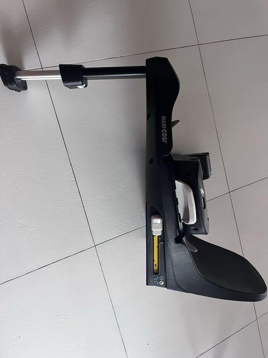 Fotekik samochodowy Maxi Cosi Peable 360 Pro z baza