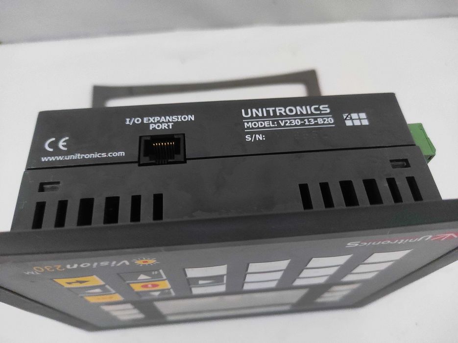 Панель та модулі Unitronics