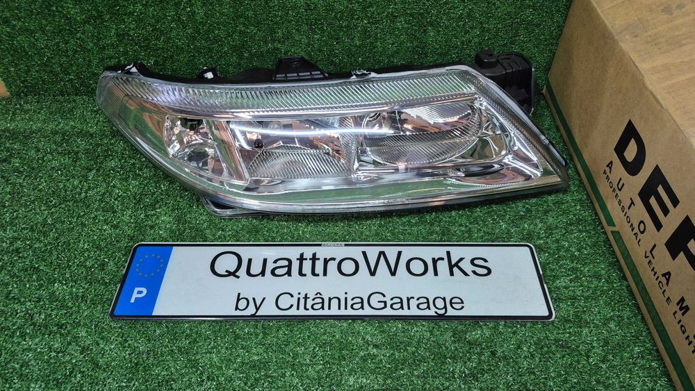 Otica Farol Frente Direito Renault Laguna II 2001 em diante Ref. 551-1137R-LD-EM DEPO - NOVO