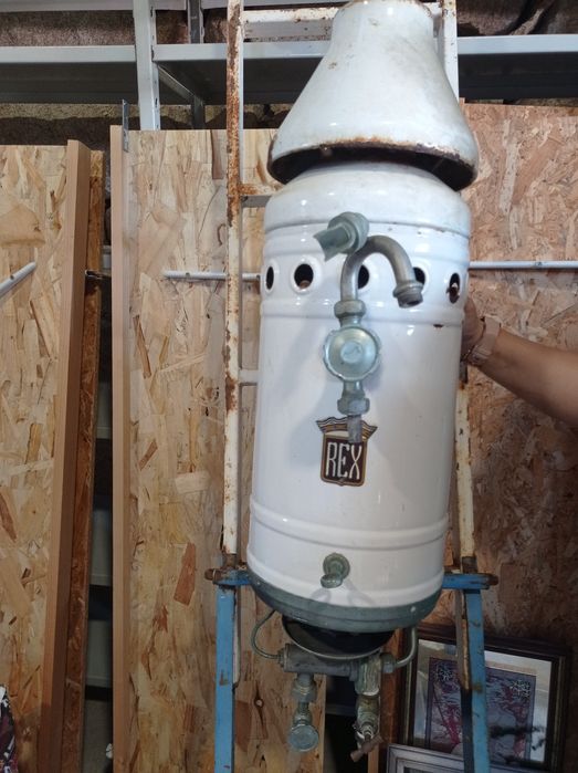 Dois esquentadores REX