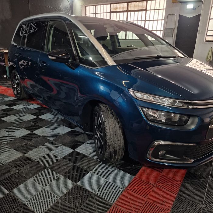 Citroën C4 Grand Spacetourer Nacional - Histórico Completo - 7 Lug