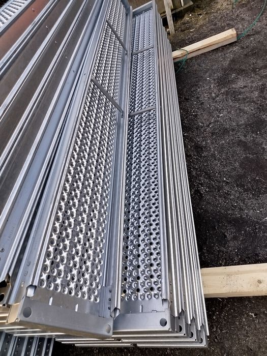 Rusztowania elewacyjne plettac