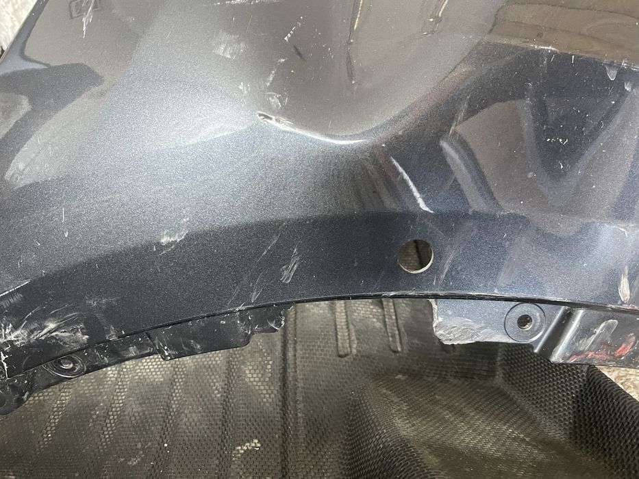 Бампер на Tesla Model Y