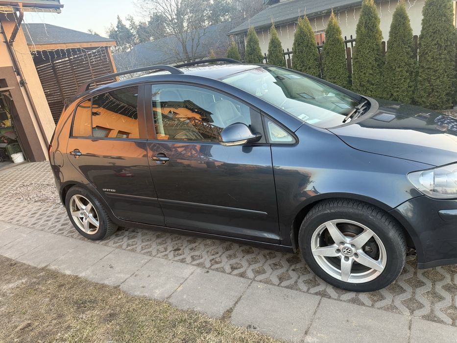 Sprzedam volkswagen golf 5 plus