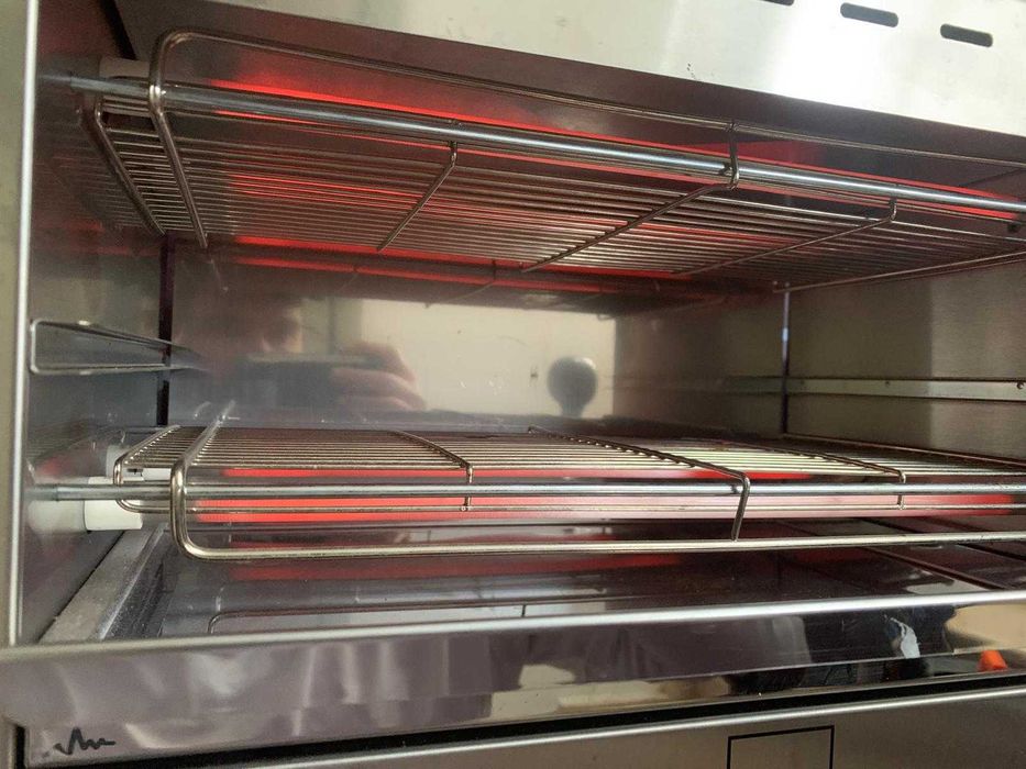 Torradeira Industrial Metro Professional GTO 1001 (2400W) – Como Nova!