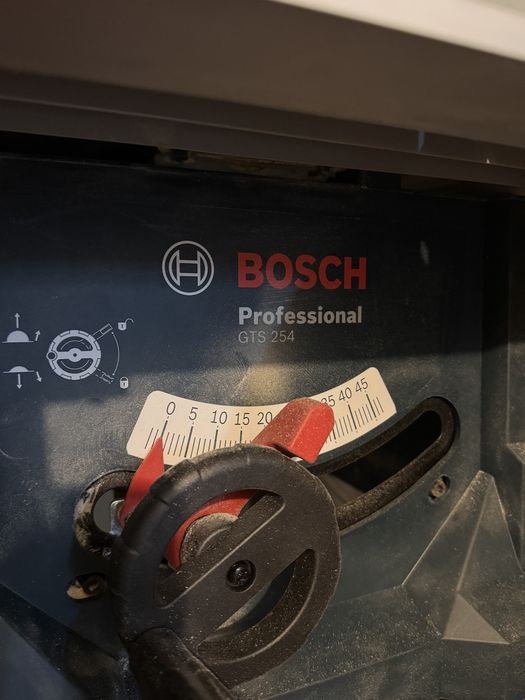 Pilarka stołowa Bosch Professional GTS 254