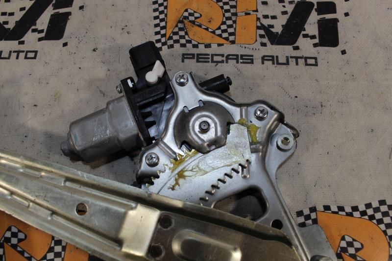 Elevador vidros trás esquerdo MITSUBISHI Lancer VIII Sedan (CY_A, CZ_A