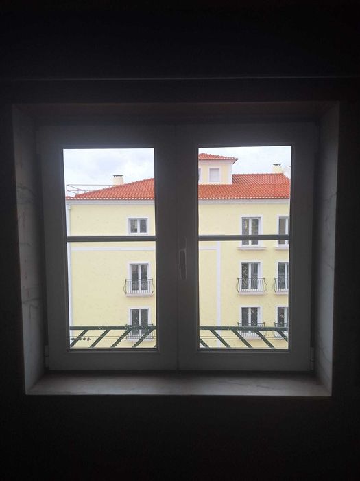 Janelas Oscilobatentes (Alumínio)