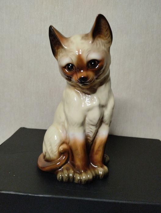 Сиамская кошка, статуэтка