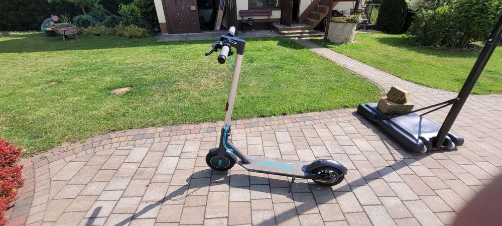 Hulajnoga firmy Motus